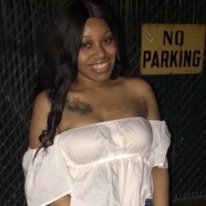 Meet your Posher, Alisha